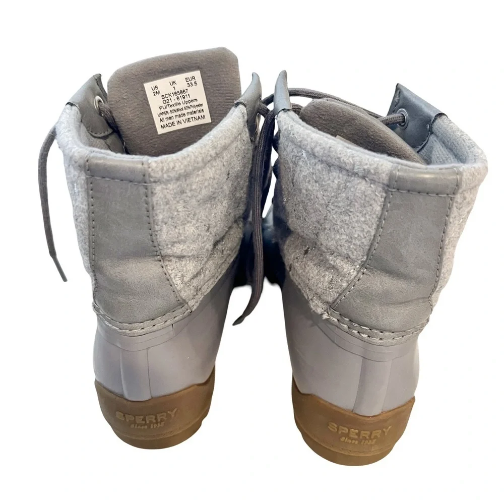 Sperry Saltwater Duck Boots Girls Youth Size 2 Gray Quilted Lace-Up